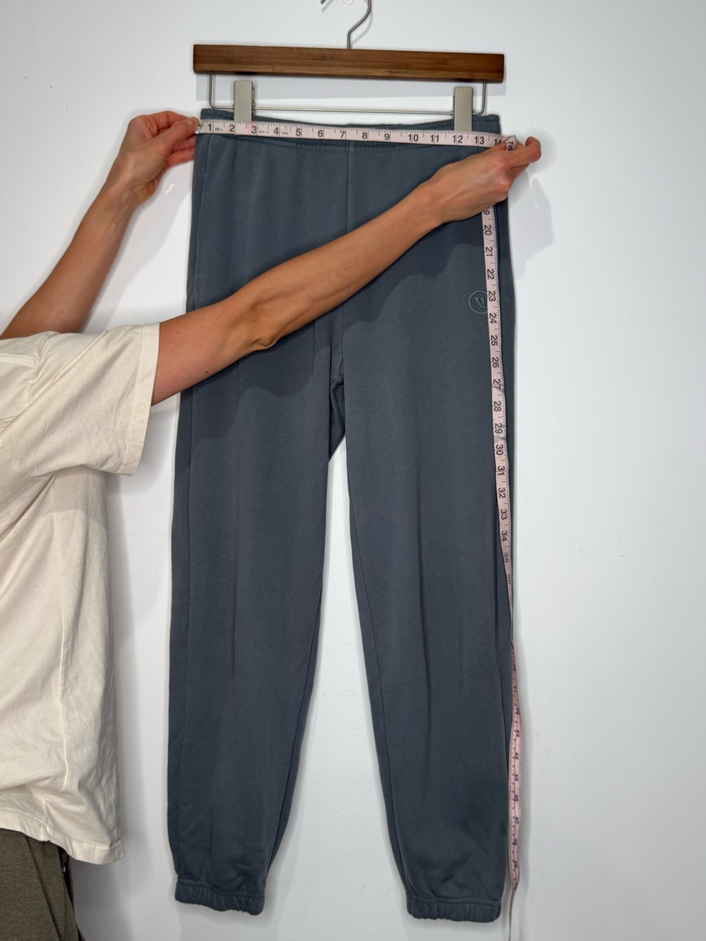 VUORI Women’s Sedona Sweatpant Joggers Smoke Blue Slate Blue Size XS VW4202 - Picture 13 of 14
